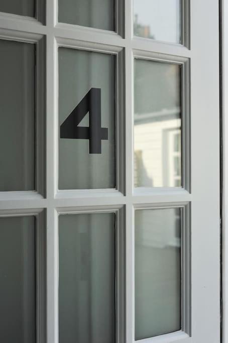 No. 4 Bligh'S Yard Apartment Кентърбъри Екстериор снимка